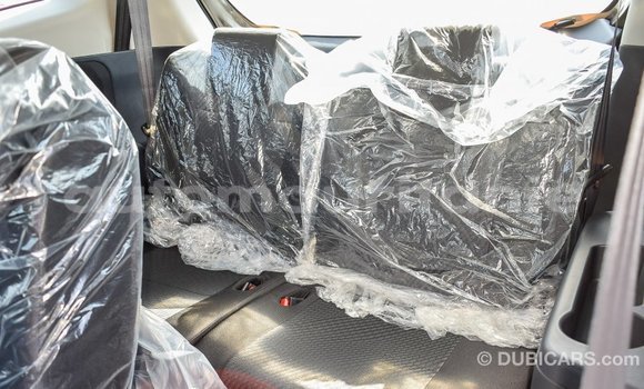 Acheter Import Voiture Toyota Rush Marron à Import - Dubai, Adrar Acheter Import Voiture Toyota Rush Marron à Import - Dubai, Adrar