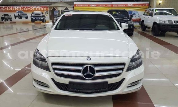 Buy Import Mercedes-Benz 190 (W201) White Car in Import - Dubai in Adrar Buy Import Mercedes-Benz 190 (W201) White Car in Import - Dubai in Adrar
