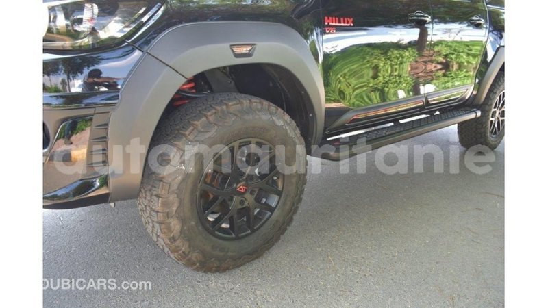 Big with watermark toyota hilux adrar import dubai 2115