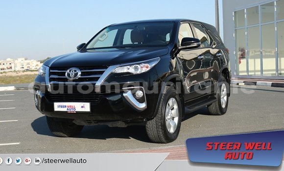 Acheter Import Voiture Toyota Fortuner Noir à Import - Dubai, Adrar Acheter Import Voiture Toyota Fortuner Noir à Import - Dubai, Adrar
