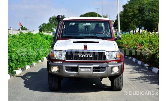 Buy Import Toyota Land Cruiser Red Car in Import - Dubai in Adrar Buy Import Toyota Land Cruiser Red Car in Import - Dubai in Adrar
