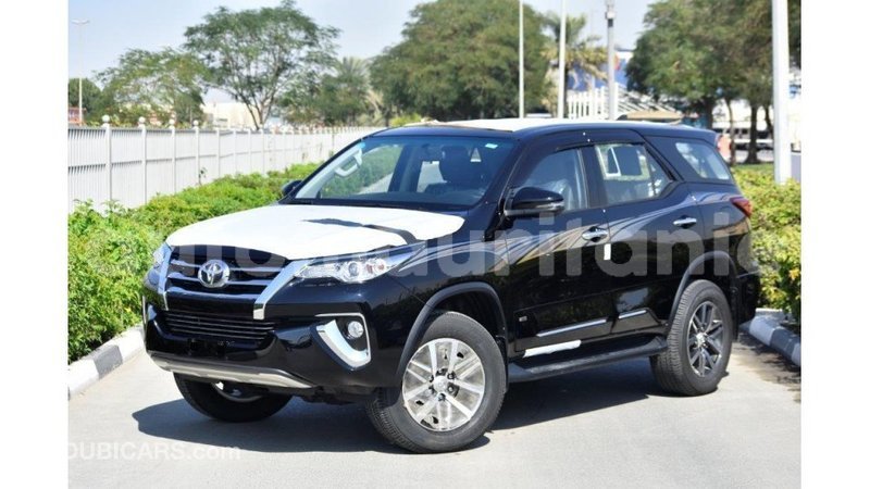 Big with watermark toyota fortuner adrar import dubai 2143