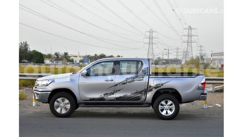 Big with watermark toyota hilux adrar import dubai 2144