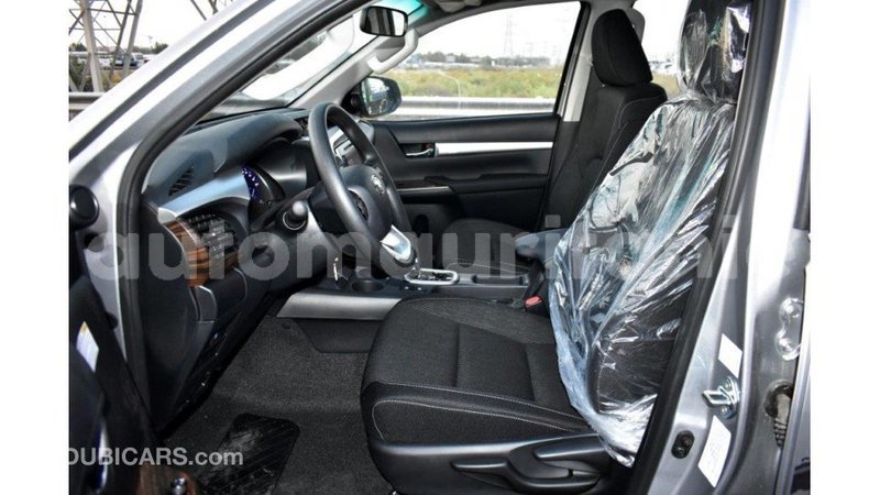 Big with watermark toyota hilux adrar import dubai 2144
