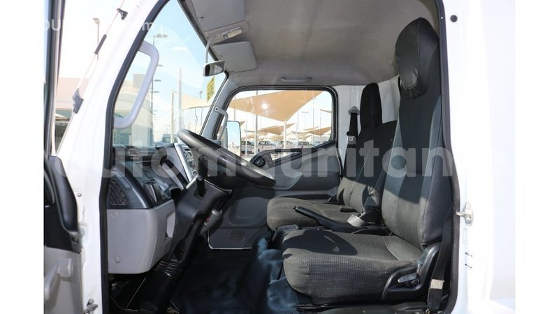 Big with watermark mitsubishi carisma adrar import dubai 2146