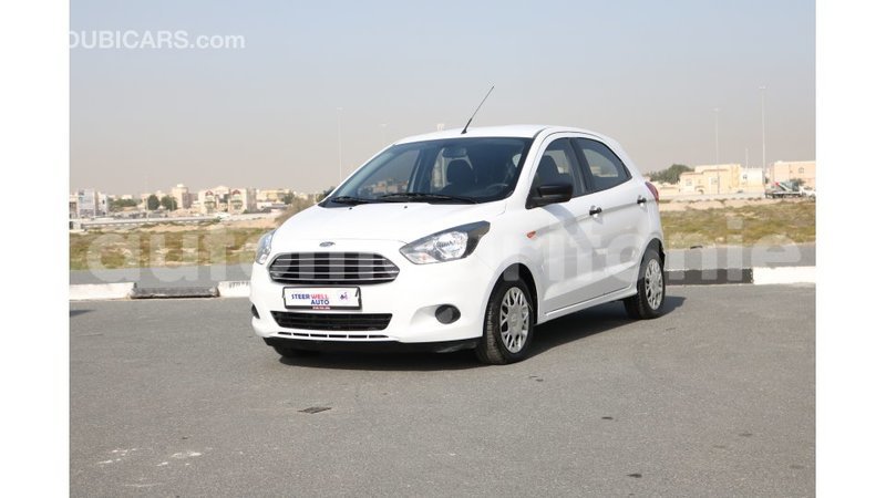 Big with watermark ford club wagon adrar import dubai 2147