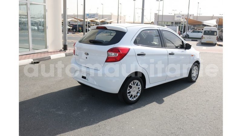 Big with watermark ford club wagon adrar import dubai 2147