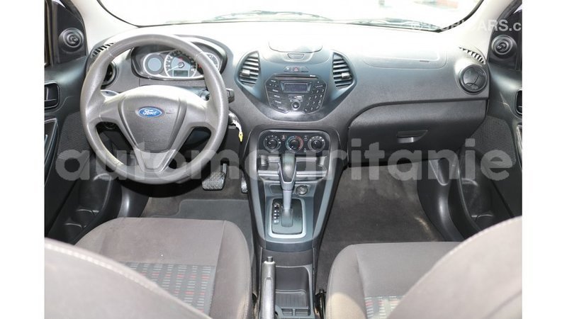 Big with watermark ford club wagon adrar import dubai 2147