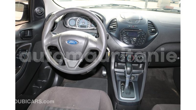 Big with watermark ford club wagon adrar import dubai 2147