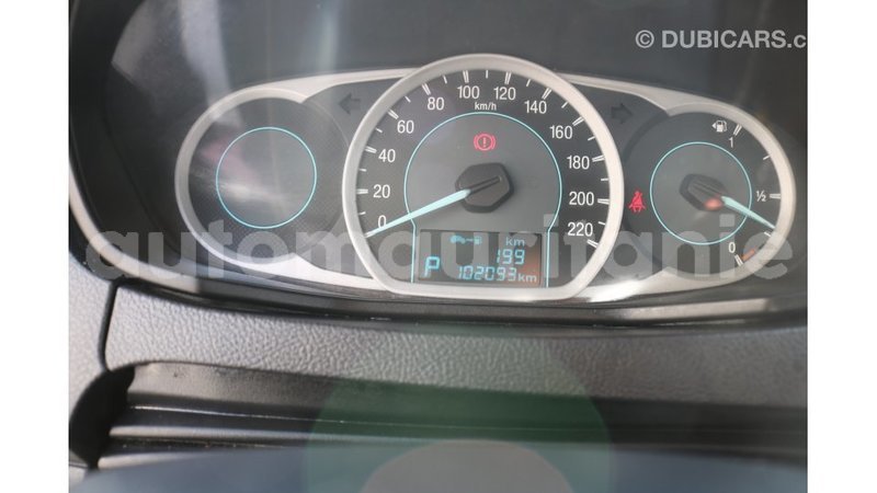 Big with watermark ford club wagon adrar import dubai 2147