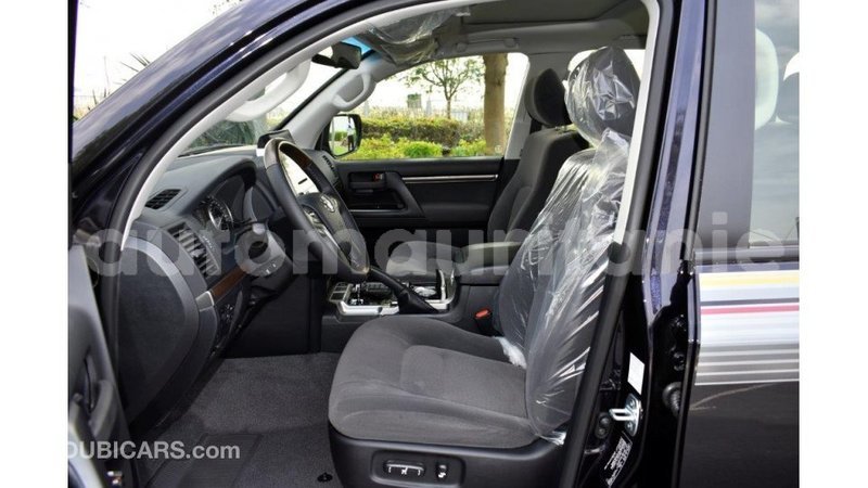 Big with watermark toyota land cruiser adrar import dubai 2156