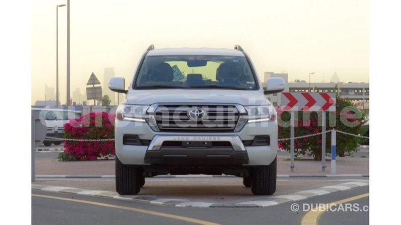 Big with watermark toyota land cruiser adrar import dubai 2161