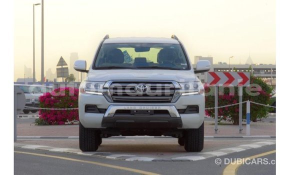 Buy Import Toyota Land Cruiser White Car in Import - Dubai in Adrar Buy Import Toyota Land Cruiser White Car in Import - Dubai in Adrar