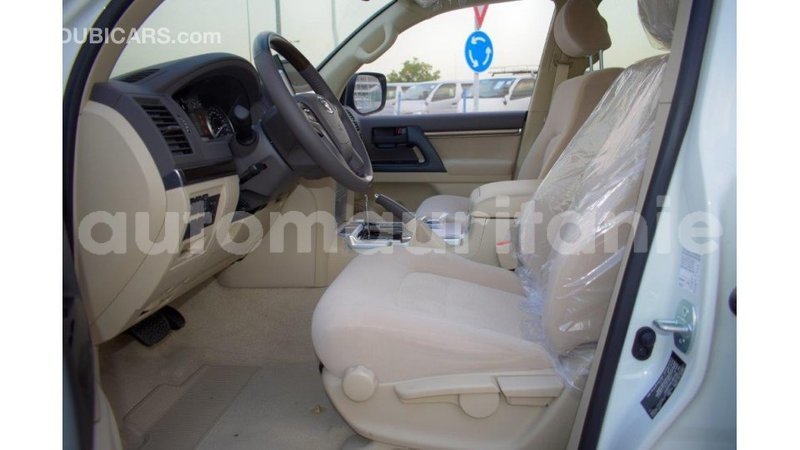 Big with watermark toyota land cruiser adrar import dubai 2161