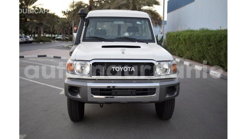 Big with watermark toyota land cruiser adrar import dubai 2162