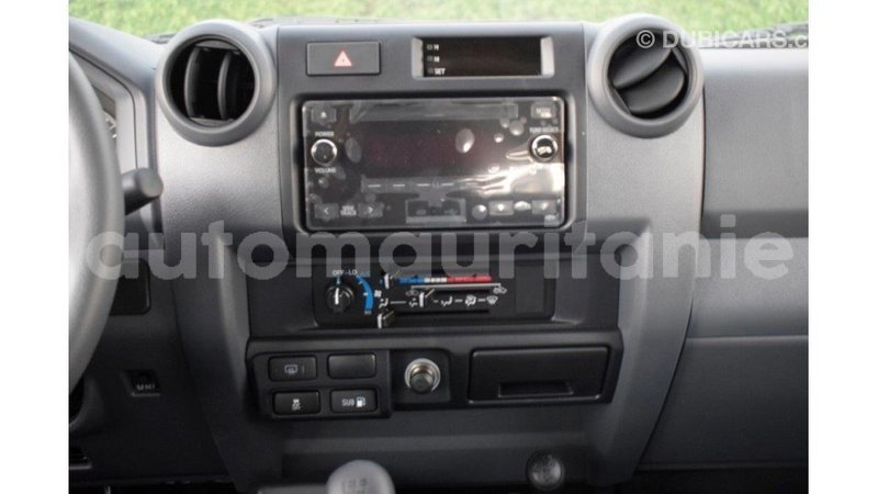 Big with watermark toyota land cruiser adrar import dubai 2162