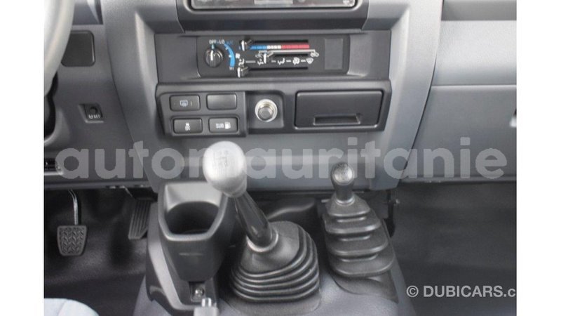 Big with watermark toyota land cruiser adrar import dubai 2162