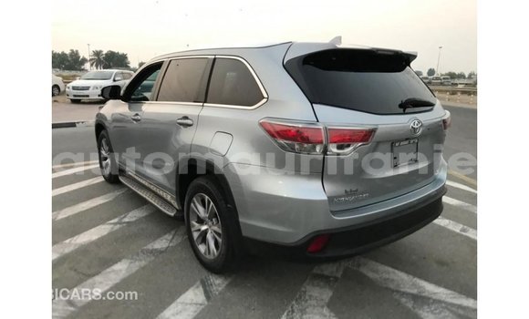 Acheter Import Voiture Toyota Highlander Autre à Import - Dubai, Adrar Acheter Import Voiture Toyota Highlander Autre à Import - Dubai, Adrar