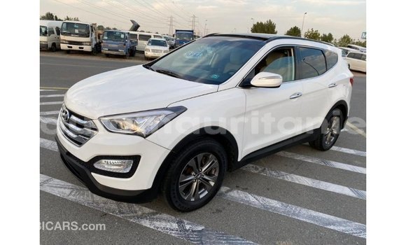 Acheter Import Voiture Hyundai Santa Fe Blanc à Import - Dubai, Adrar Acheter Import Voiture Hyundai Santa Fe Blanc à Import - Dubai, Adrar