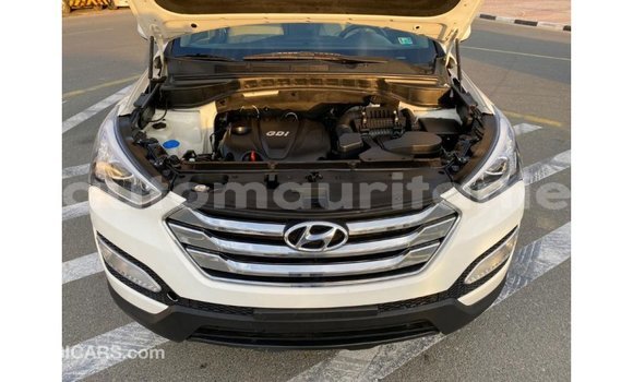 Acheter Import Voiture Hyundai Santa Fe Blanc à Import - Dubai, Adrar Acheter Import Voiture Hyundai Santa Fe Blanc à Import - Dubai, Adrar