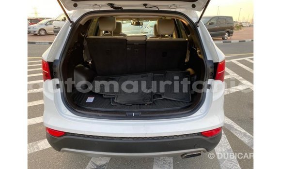 Acheter Import Voiture Hyundai Santa Fe Blanc à Import - Dubai, Adrar Acheter Import Voiture Hyundai Santa Fe Blanc à Import - Dubai, Adrar