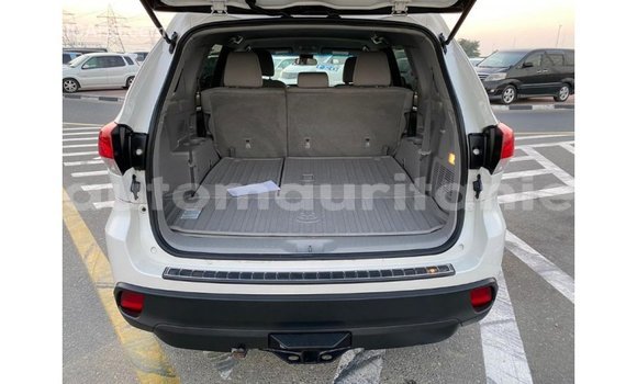 Acheter Import Voiture Toyota Highlander Blanc à Import - Dubai, Adrar Acheter Import Voiture Toyota Highlander Blanc à Import - Dubai, Adrar