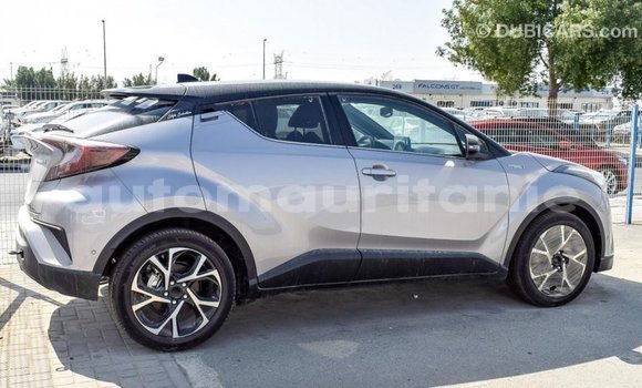 Acheter Import Voiture Toyota C-HR Autre à Import - Dubai, Adrar Acheter Import Voiture Toyota C-HR Autre à Import - Dubai, Adrar