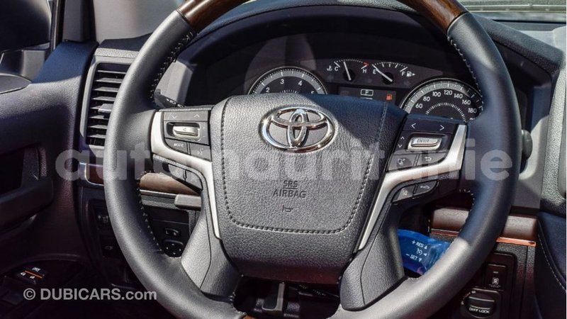 Big with watermark toyota land cruiser adrar import dubai 2177
