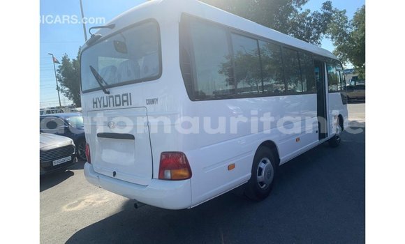 Acheter Import Voiture Hyundai Accent Blanc à Import - Dubai, Adrar Acheter Import Voiture Hyundai Accent Blanc à Import - Dubai, Adrar