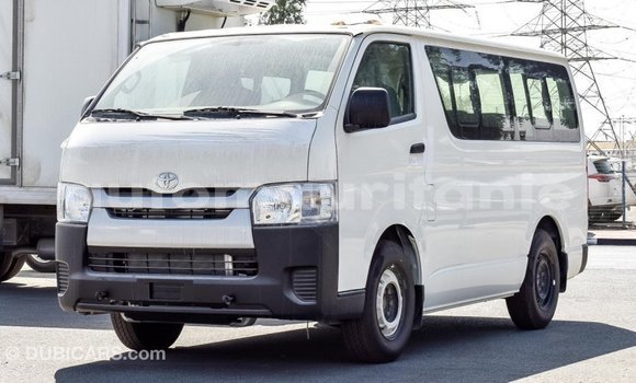 Acheter Import Voiture Toyota Hiace Blanc à Import - Dubai, Adrar Acheter Import Voiture Toyota Hiace Blanc à Import - Dubai, Adrar