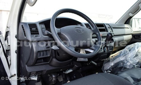 Acheter Import Voiture Toyota Hiace Blanc à Import - Dubai, Adrar Acheter Import Voiture Toyota Hiace Blanc à Import - Dubai, Adrar