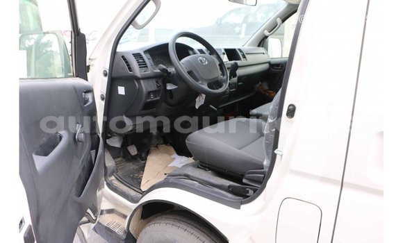 Buy Import Toyota Hiace White Car in Import - Dubai in Adrar Buy Import Toyota Hiace White Car in Import - Dubai in Adrar