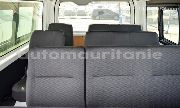 Acheter Import Voiture Toyota Hiace Blanc à Import - Dubai, Adrar Acheter Import Voiture Toyota Hiace Blanc à Import - Dubai, Adrar