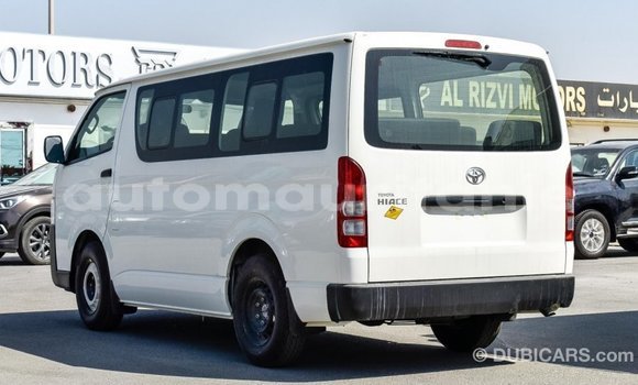 Acheter Import Voiture Toyota Hiace Blanc à Import - Dubai, Adrar Acheter Import Voiture Toyota Hiace Blanc à Import - Dubai, Adrar