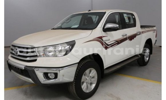Buy Import Toyota Hilux White Car in Import - Dubai in Adrar Buy Import Toyota Hilux White Car in Import - Dubai in Adrar