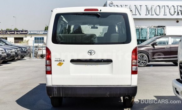 Acheter Import Voiture Toyota Hiace Blanc à Import - Dubai, Adrar Acheter Import Voiture Toyota Hiace Blanc à Import - Dubai, Adrar