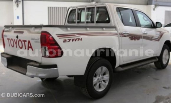 Buy Import Toyota Hilux White Car in Import - Dubai in Adrar Buy Import Toyota Hilux White Car in Import - Dubai in Adrar