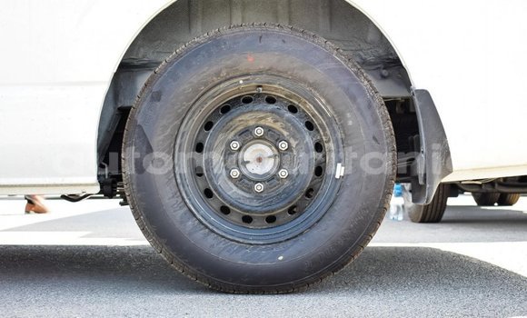 Acheter Import Voiture Toyota Hiace Blanc à Import - Dubai, Adrar Acheter Import Voiture Toyota Hiace Blanc à Import - Dubai, Adrar