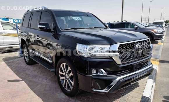 Acheter Import Voiture Toyota Land Cruiser Noir à Import - Dubai, Adrar Acheter Import Voiture Toyota Land Cruiser Noir à Import - Dubai, Adrar