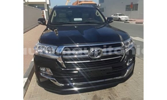 Acheter Import Voiture Toyota Land Cruiser Noir à Import - Dubai, Adrar Acheter Import Voiture Toyota Land Cruiser Noir à Import - Dubai, Adrar