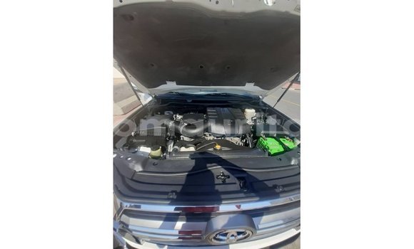 Acheter Import Voiture Toyota Land Cruiser Noir à Import - Dubai, Adrar Acheter Import Voiture Toyota Land Cruiser Noir à Import - Dubai, Adrar