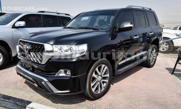Acheter Import Voiture Toyota Land Cruiser Noir à Import - Dubai, Adrar Acheter Import Voiture Toyota Land Cruiser Noir à Import - Dubai, Adrar