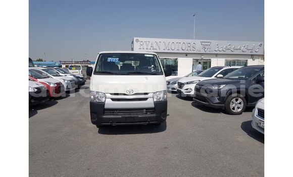 Acheter Import Utilitaire Toyota DA Blanc à Import - Dubai, Adrar Acheter Import Utilitaire Toyota DA Blanc à Import - Dubai, Adrar