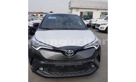 Acheter Import Voiture Toyota C-HR Autre à Import - Dubai, Adrar Acheter Import Voiture Toyota C-HR Autre à Import - Dubai, Adrar