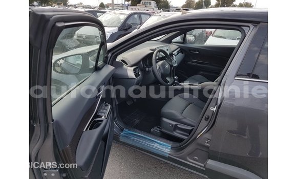 Acheter Import Voiture Toyota C-HR Autre à Import - Dubai, Adrar Acheter Import Voiture Toyota C-HR Autre à Import - Dubai, Adrar
