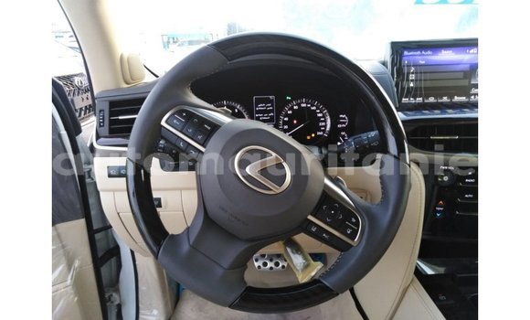 Acheter Import Voiture Lexus LX Blanc à Import - Dubai, Adrar Acheter Import Voiture Lexus LX Blanc à Import - Dubai, Adrar