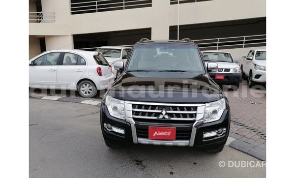 Acheter Import Voiture Mitsubishi Pajero Noir à Import - Dubai, Adrar Acheter Import Voiture Mitsubishi Pajero Noir à Import - Dubai, Adrar