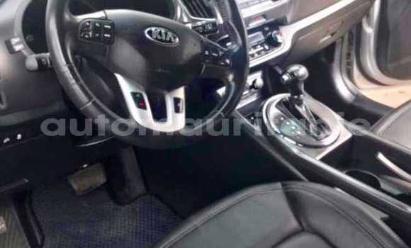 Acheter Occasion Voiture Kia Sportage Blanc à Nouakchott, Nouakchott Ouest Acheter Occasion Voiture Kia Sportage Blanc à Nouakchott, Nouakchott Ouest