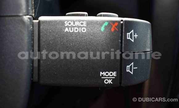 Acheter Import Voiture Renault Duster Noir à Import - Dubai, Adrar Acheter Import Voiture Renault Duster Noir à Import - Dubai, Adrar