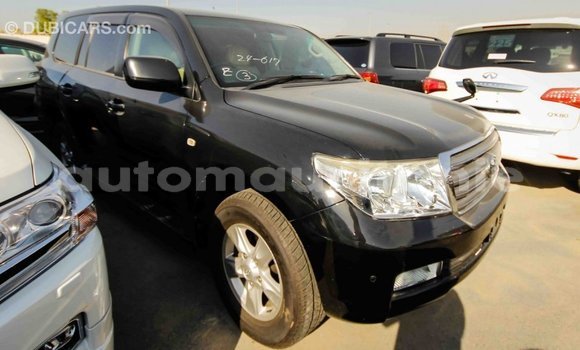 Acheter Import Voiture Toyota Land Cruiser Noir à Import - Dubai, Adrar Acheter Import Voiture Toyota Land Cruiser Noir à Import - Dubai, Adrar